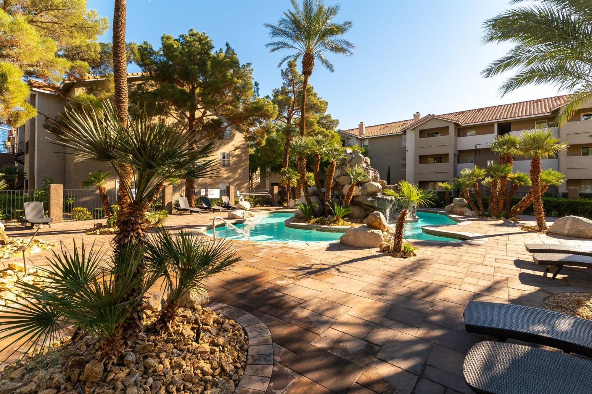 Stylish, Cozy 2Br,2Ba Condo Near Rio, Vegas Luxury Las Vegas Bagian luar foto